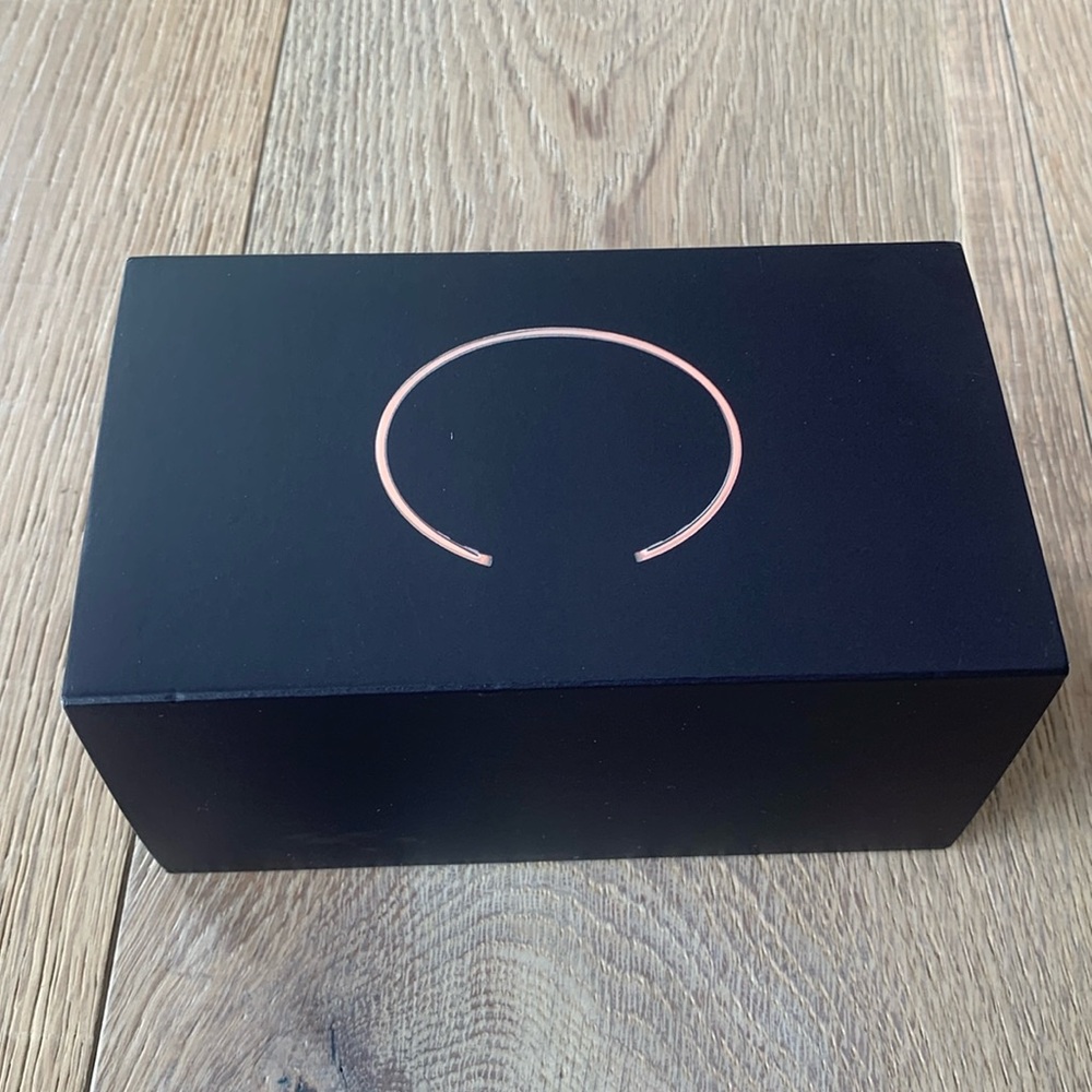Like new Olux Rose Gold Bracelet 1st Gen